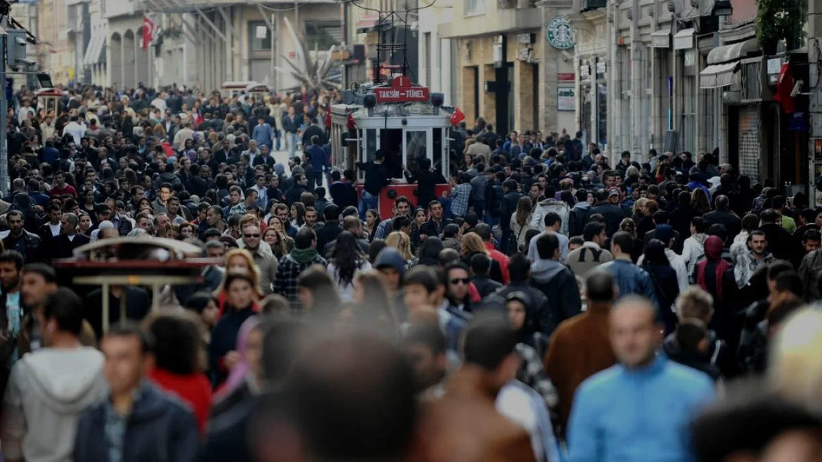 Türkiye nüfusu 86 milyon sınırını aşarak yükselişini sürdürdü